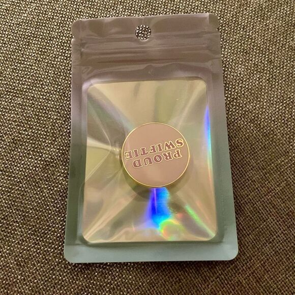 “Proud Swiftie” Pink Pin / Brooch - Picture 3 of 6